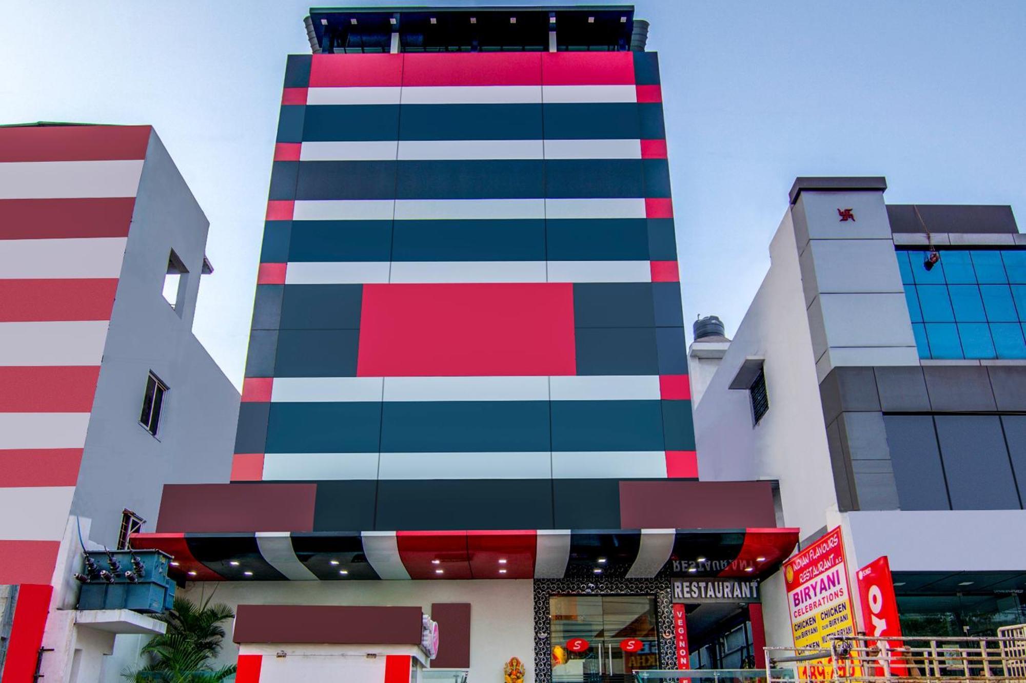 Collection O Spar Grand Hotel วิสาขปัตนัม ภายนอก รูปภาพ