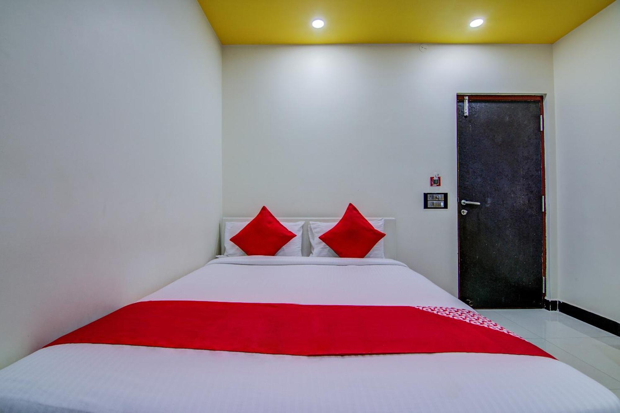 Collection O Spar Grand Hotel วิสาขปัตนัม ภายนอก รูปภาพ