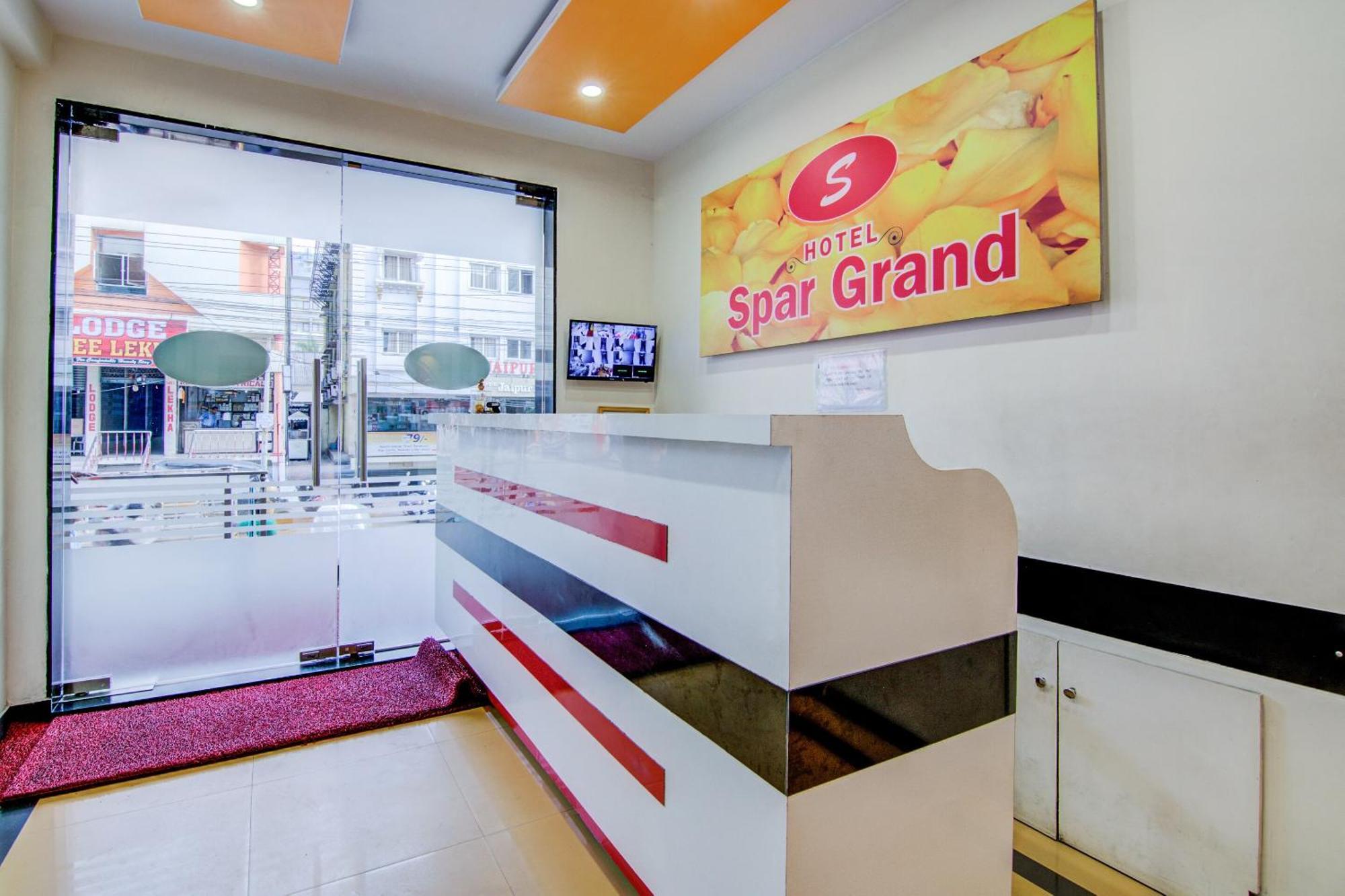 Collection O Spar Grand Hotel วิสาขปัตนัม ภายนอก รูปภาพ